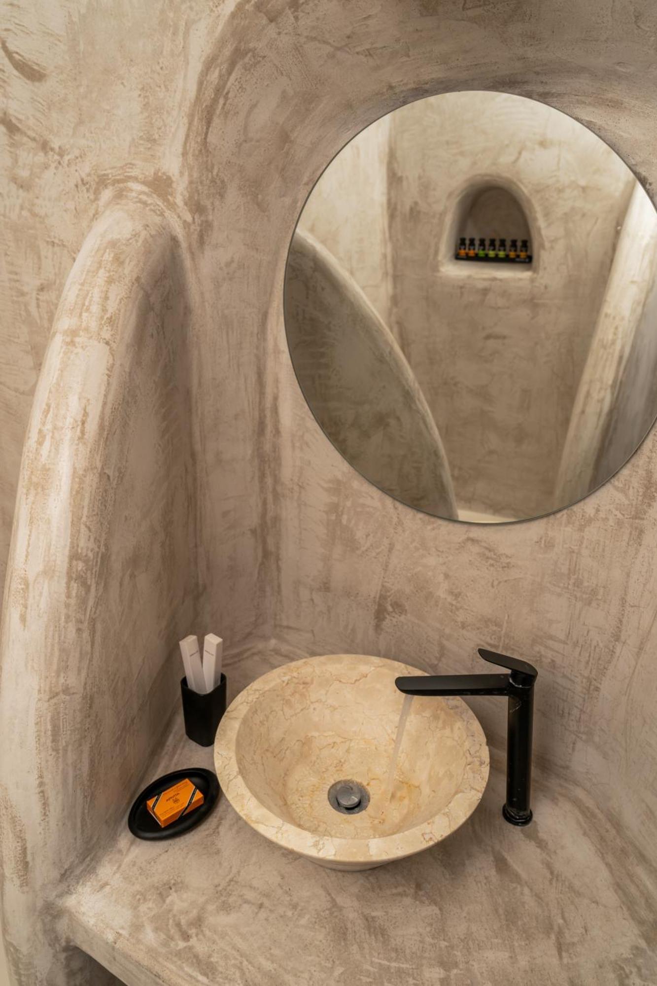 Enalion Suites Ія Екстер'єр фото